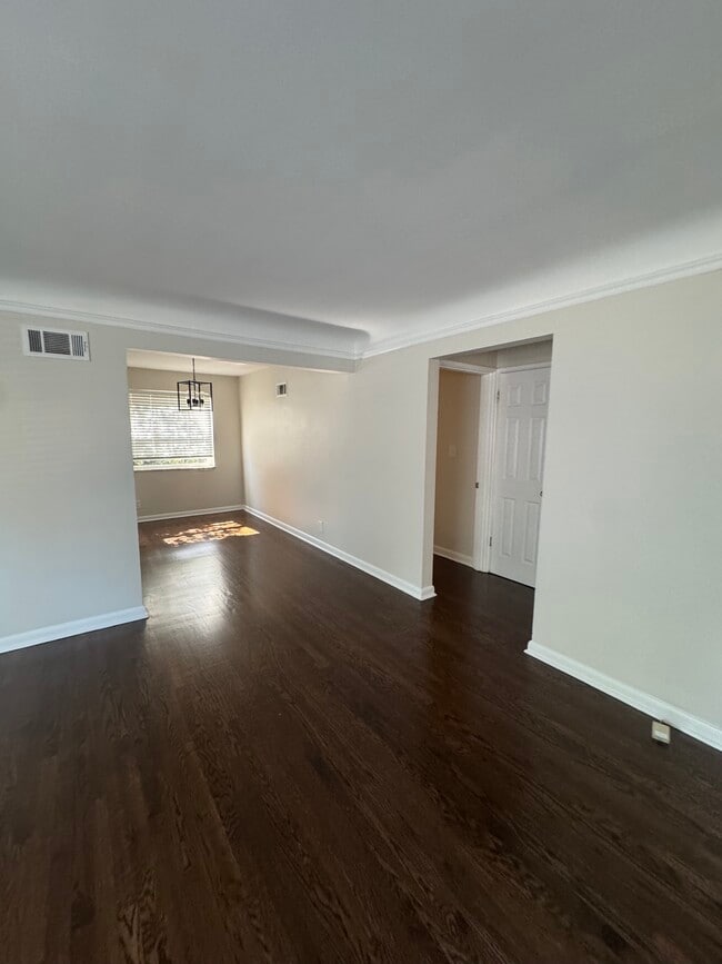 Building Photo - 4941 Kelsch Ln