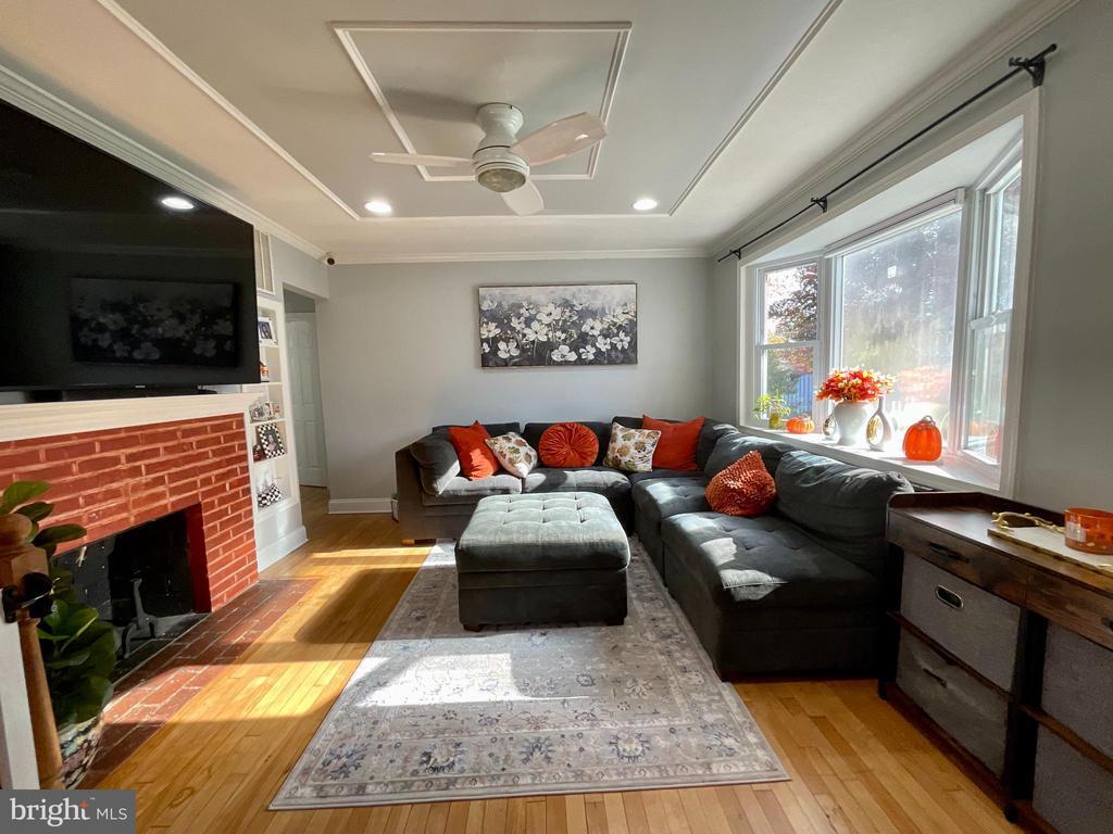 Foto principal - 6822 Donahue Ct