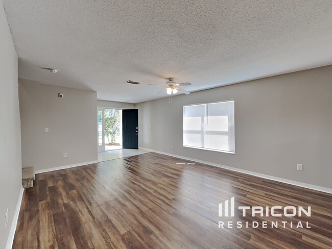 Building Photo - 6739 Summer Haven Drive Riverview FL