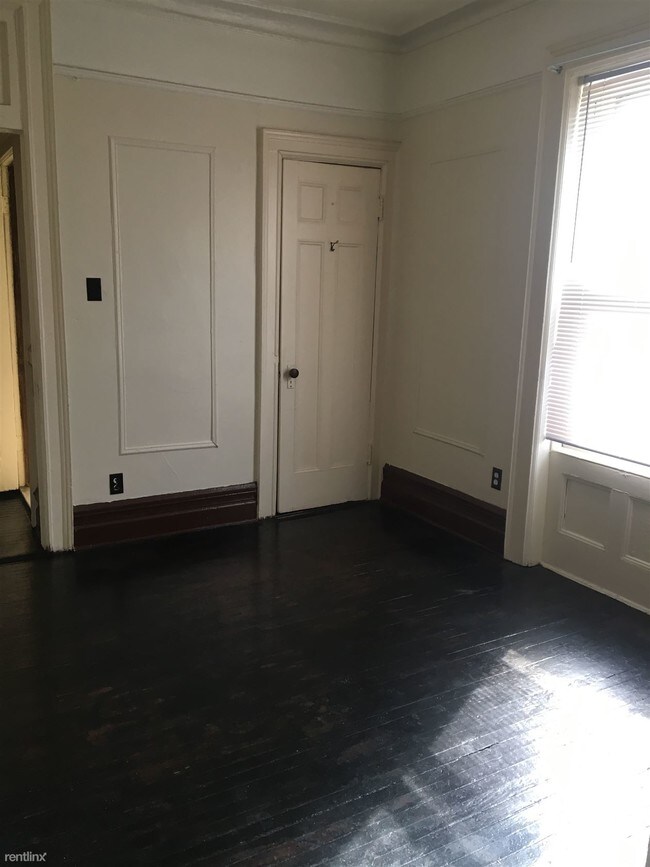 Building Photo - 3 br, 1 bath Apartment - 95 Brooklyn Ave