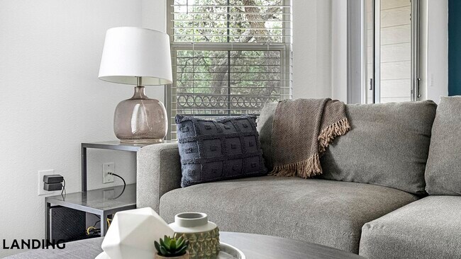 Building Photo - 19275 Stone Oak Pkwy