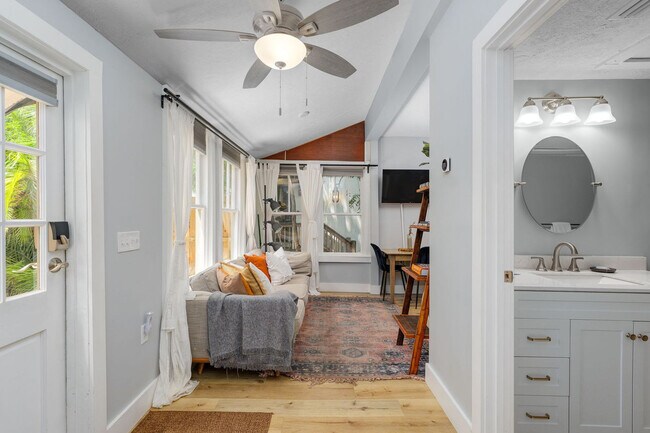 Building Photo - 59 Cuna St