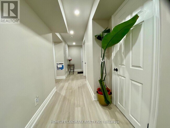 Photo du bâtiment - 3377 Cider Mill Pl