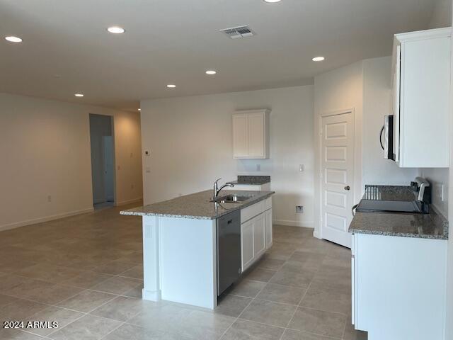 Building Photo - 2471 W Shanley Ave