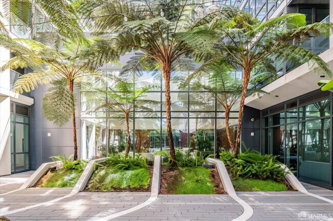 Foto del edificio - 1688 Pine St