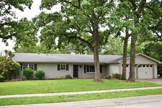 Building Photo - 609 Colleyville Terrace