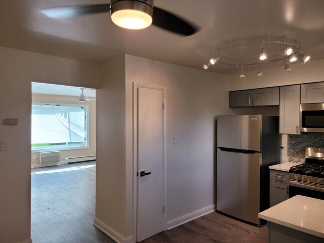Building Photo - 8443 W 79th St
