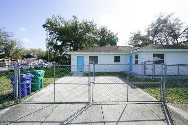 Building Photo - 3 br, 2 bath House - 9051 NW 20th Ave