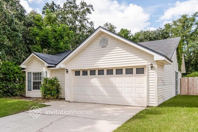 Foto del edificio - 8313 Lakemont Dr