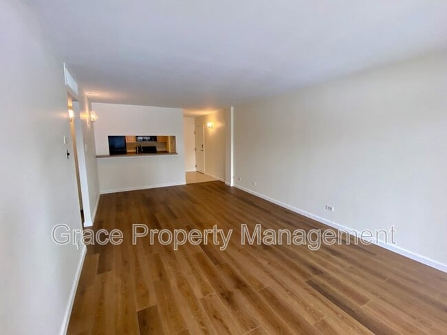Building Photo - 400 S Lafayette St