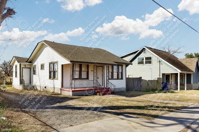 Foto del edificio - 3 br, 1 bath House - 826 Iowa St