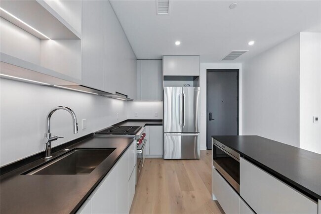 Foto del edificio - 610 Davis St