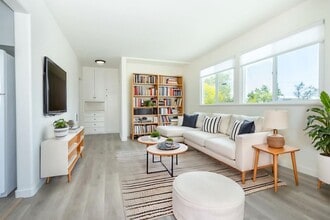 Building Photo - 2078 Garnet Ave