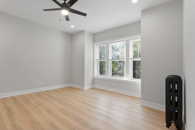 Foto del edificio - 1904 W Morse Ave