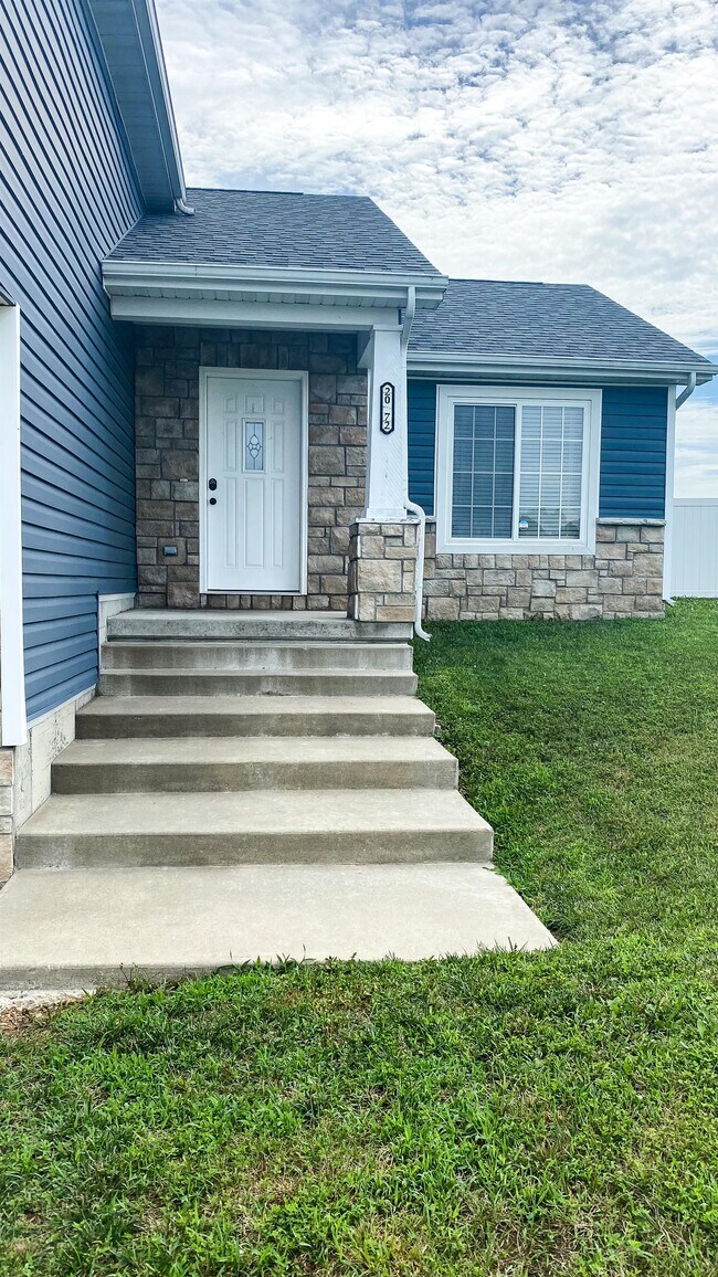 Building Photo - 20272 London Ln