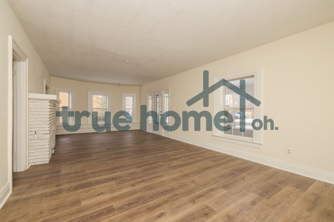 Building Photo - 130 Burgess Ave