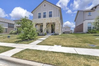 Building Photo - 2917 Harvester Ln