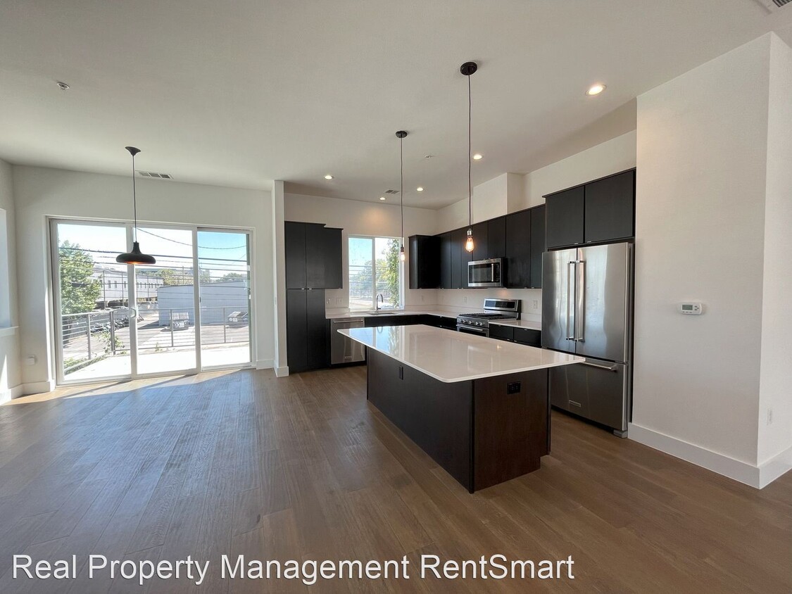 Primary Photo - 3 br, 3.5 bath House - 505 Tillery Street, #4