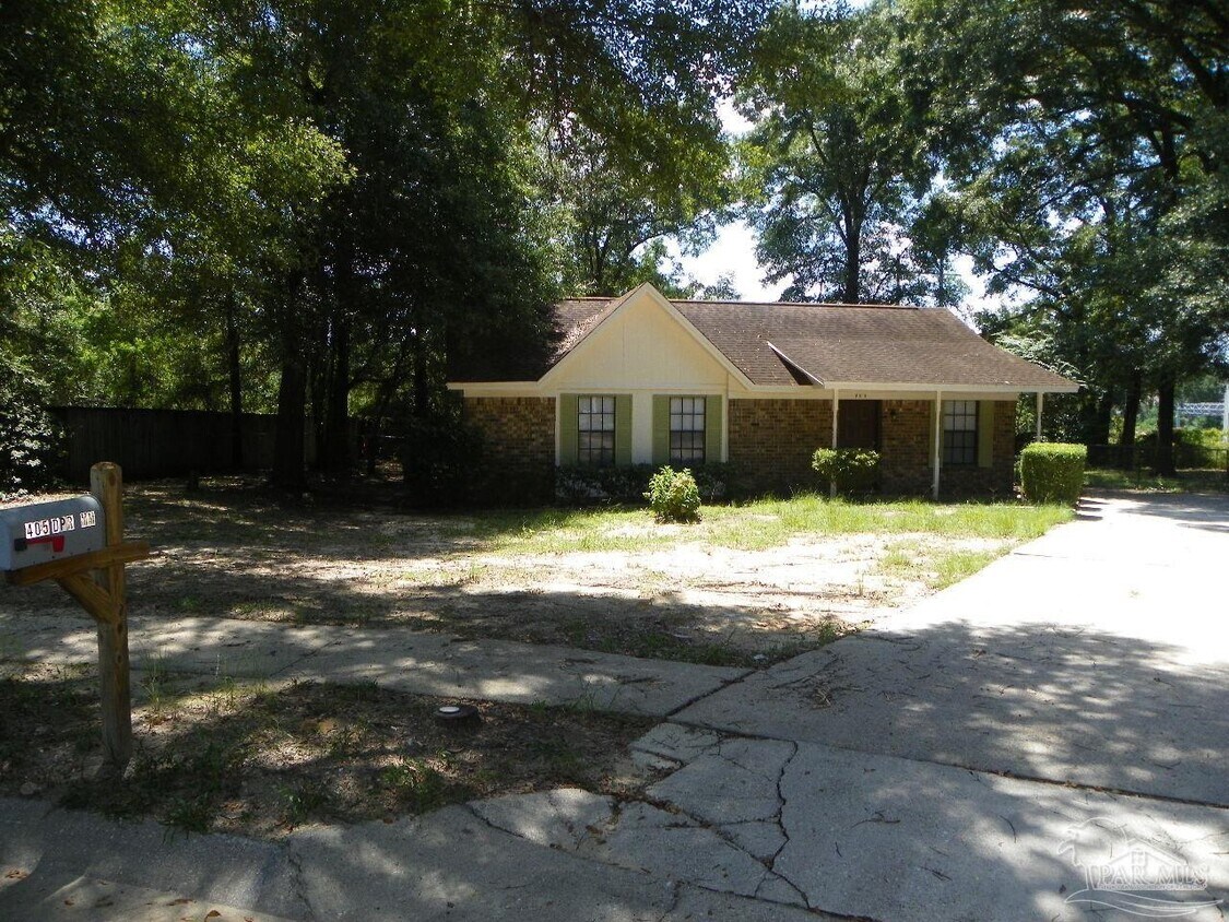405 Cornwall Cir, Pensacola, FL 32514 House for Rent in Pensacola, FL