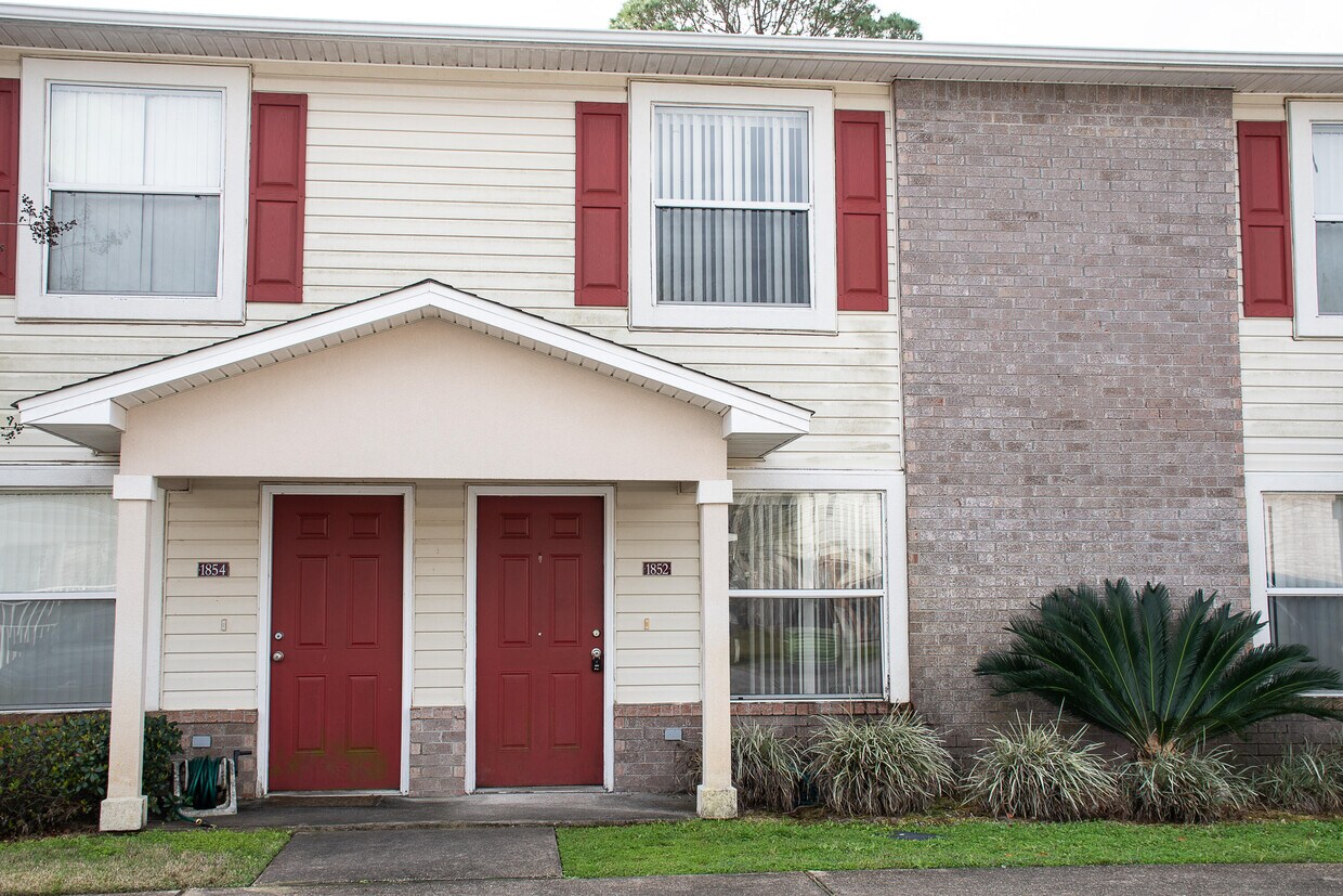 Primary Photo - 1852 Shay-Lin Ct