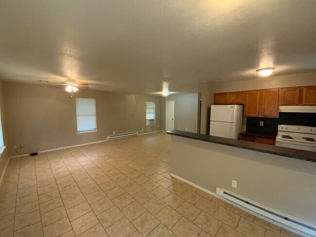 Foto del edificio - 2 bedroom 1 bath