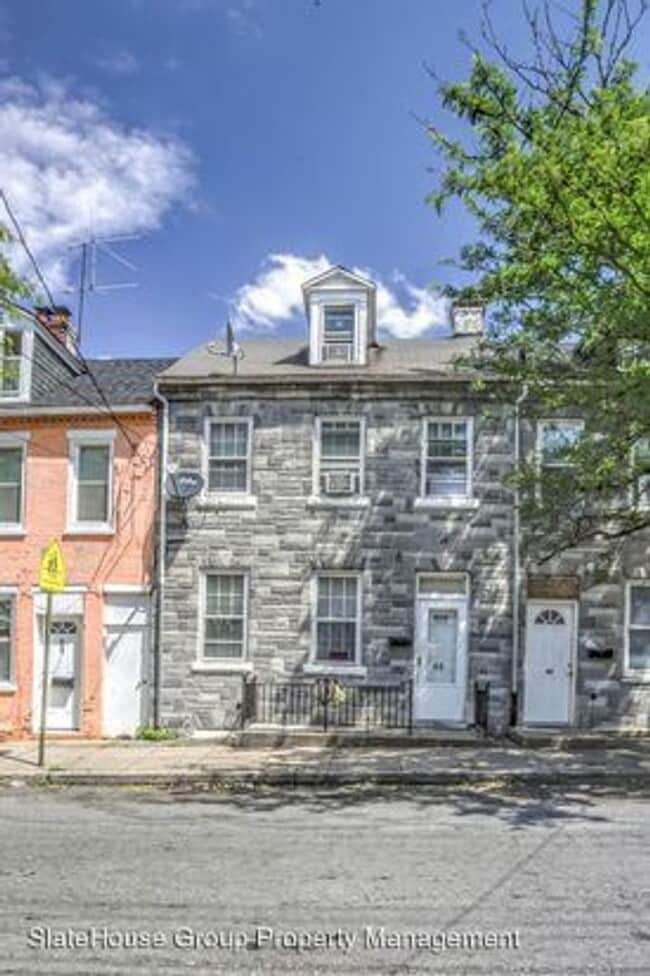 Building Photo - 49 W Farnum St