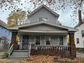 Building Photo - 378 E 156th St