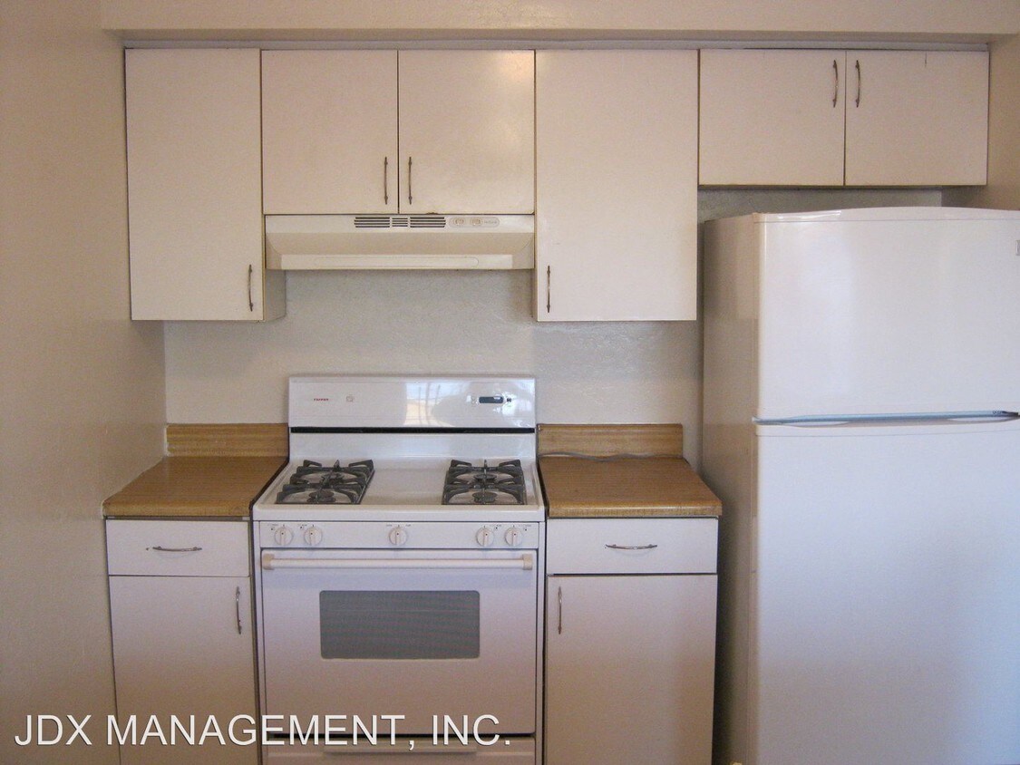 Foto principal - 3989-3991 Florence St