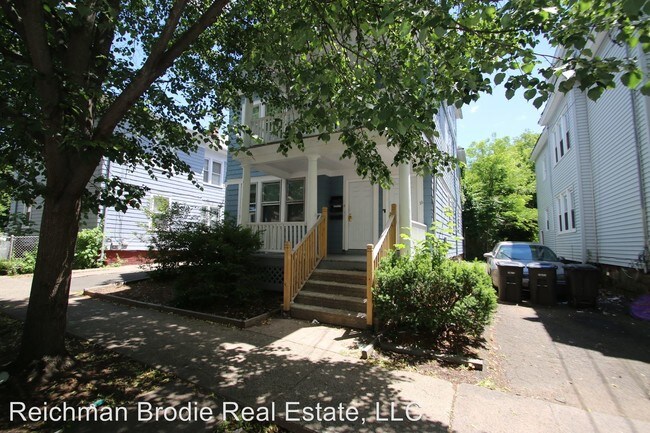 Building Photo - 8 Harding Pl