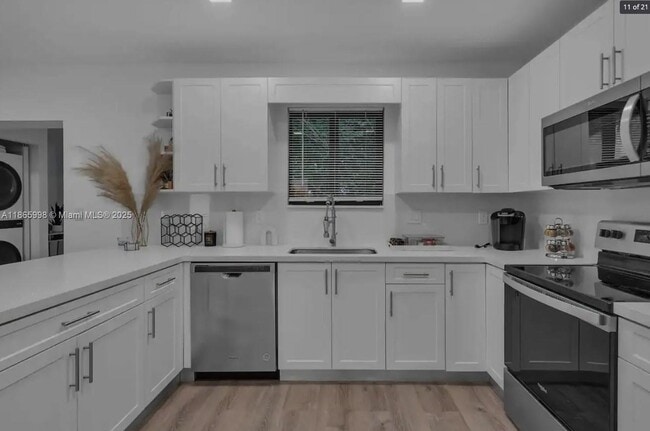 Building Photo - 520 NW 45th St