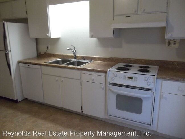 Building Photo - 2 br, 1.5 bath House - 2300 9th Ave SW, # C-5