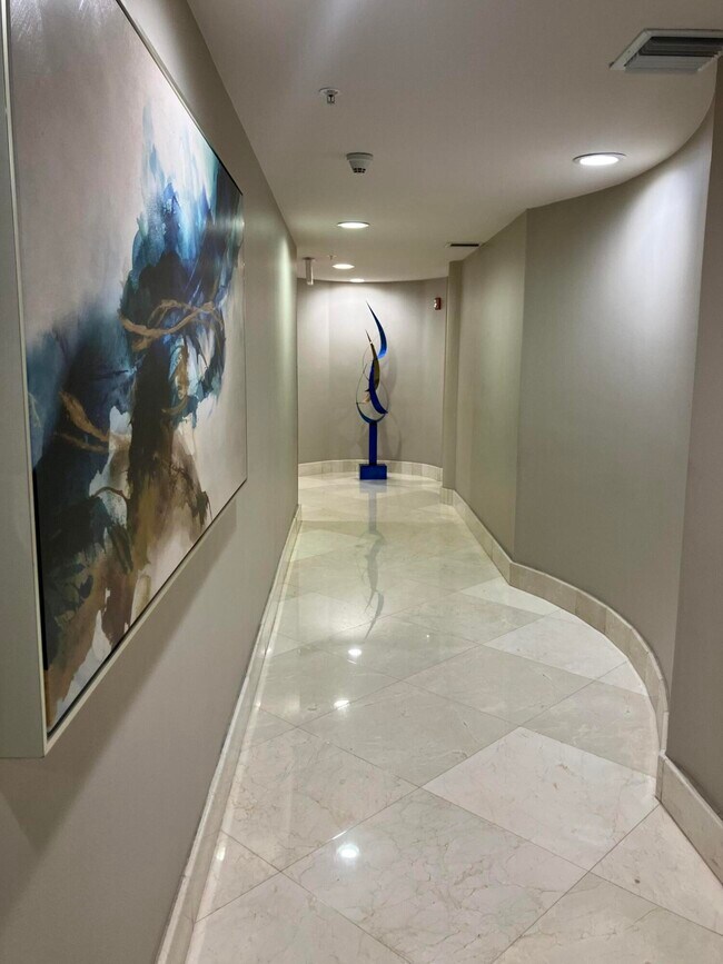 Foto del edificio - 3370 Hidden Bay Dr