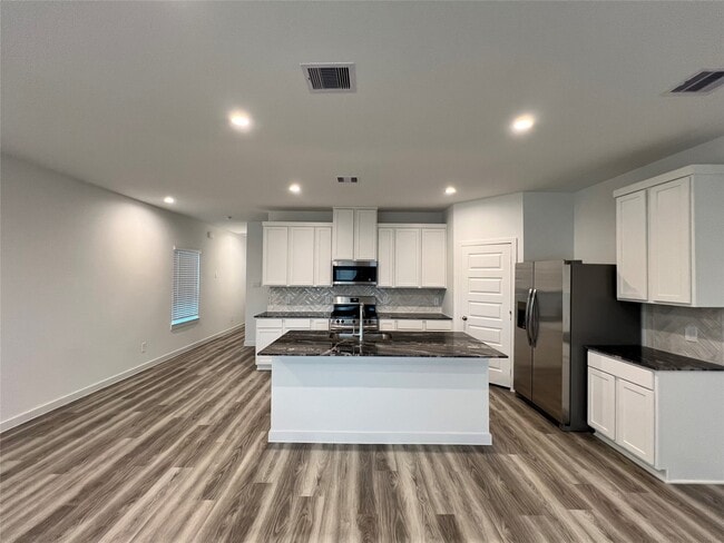 Foto del edificio - 2827 Lisburn Ter Ln