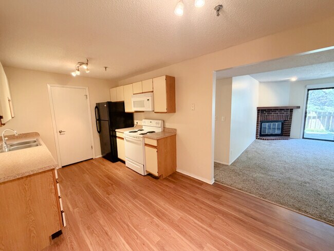 Foto del edificio - 1360 Brook St