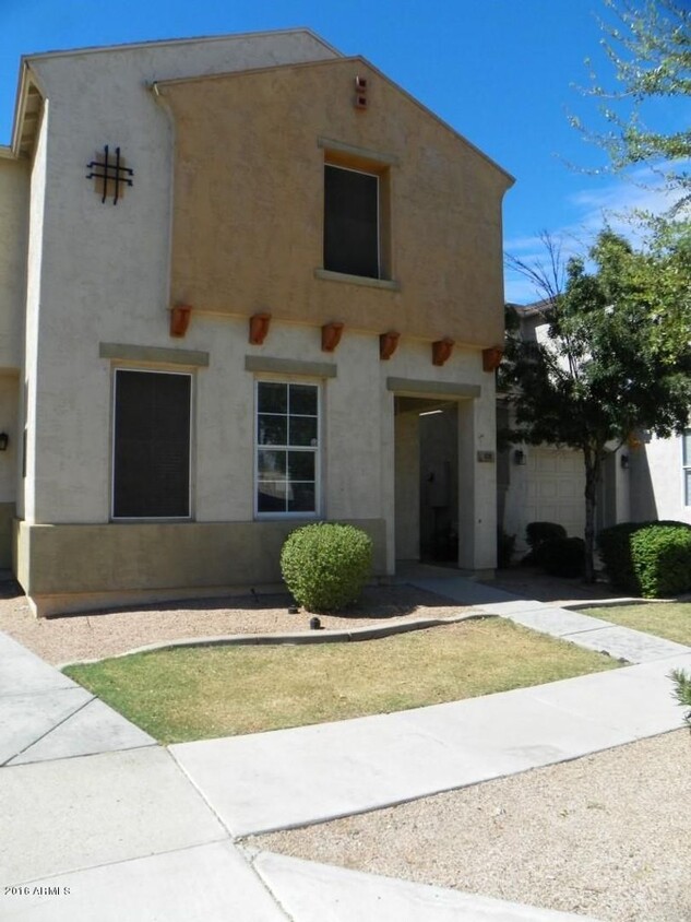 Foto principal - Phoenix Gem, 3 bed, 2.5 bath