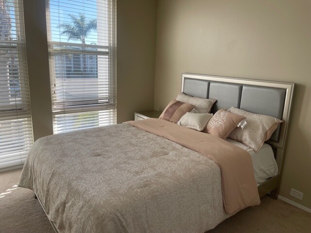 Building Photo - 4053 Aladdin Dr