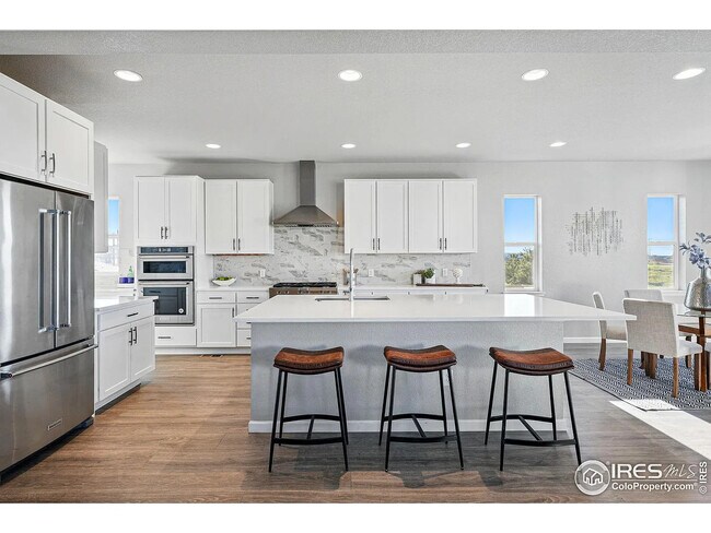 Foto del edificio - 4825 Basalt Ridge Cir