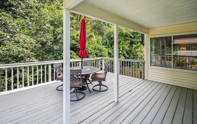 Photo - 276 W Meadowland Ln House