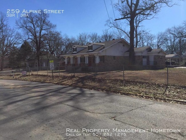Building Photo - 259 Alpine St