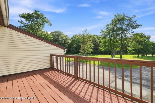 Foto del edificio - 139 Snowshoe Ct