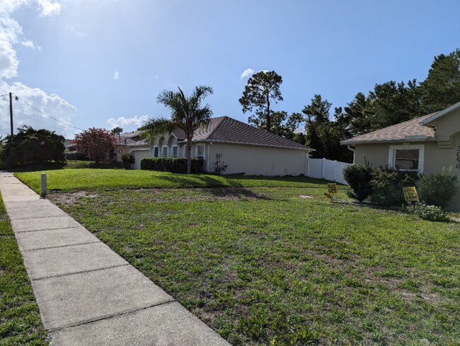 Building Photo - 3090 Norlina St