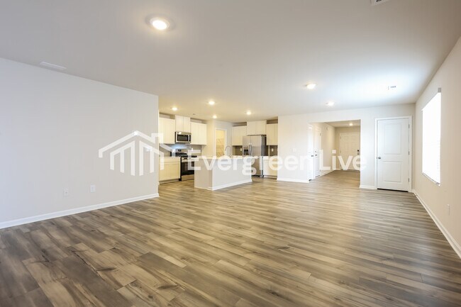 Building Photo - now