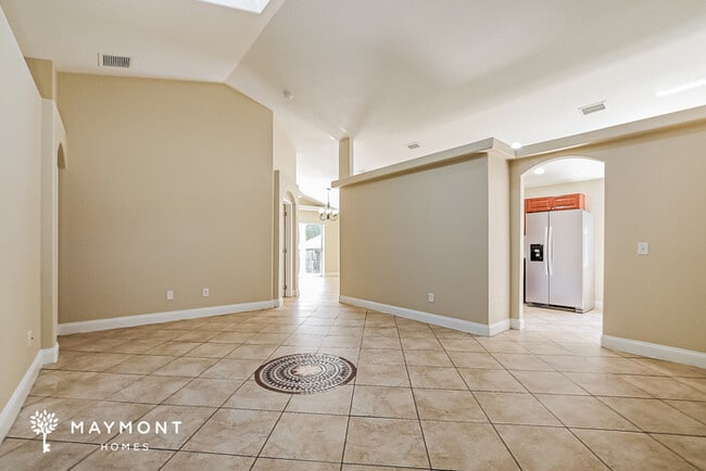 Building Photo - 130 12th Ave