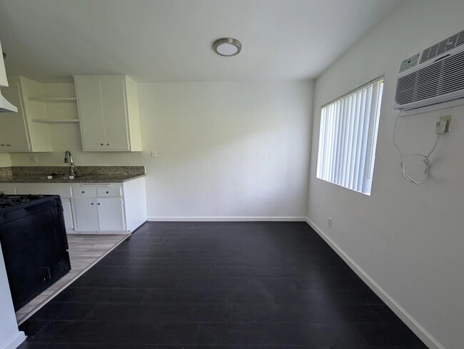 Foto del edificio - 753 N Hudson Ave