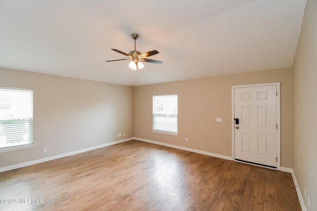 Building Photo - 5609 Village Pond Cir