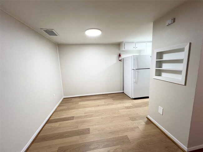 Foto del edificio - 2400 5th St