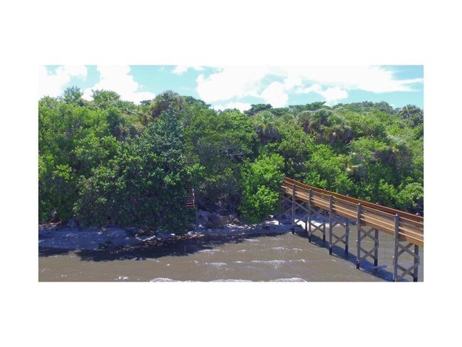 Building Photo - 8053 S Indian River Dr