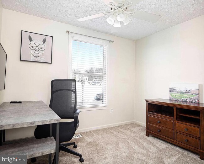 Building Photo - 133 Spruce Woods Ct