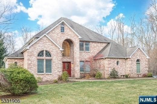 Foto del edificio - 16 Indian Hill Rd