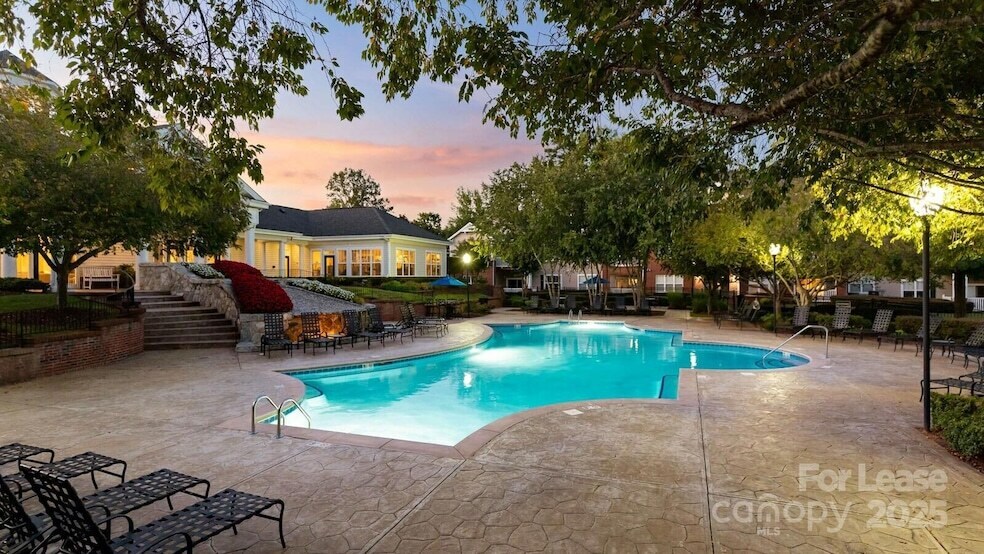 Foto principal - 117 Abberly Green Blvd